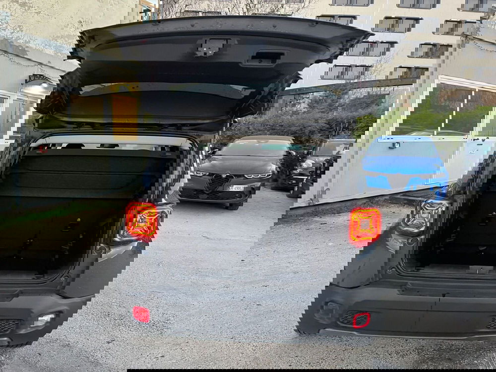 Jeep Renegade usata a Milano (11)