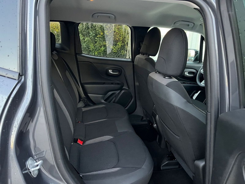 Jeep Renegade usata a Milano (16)