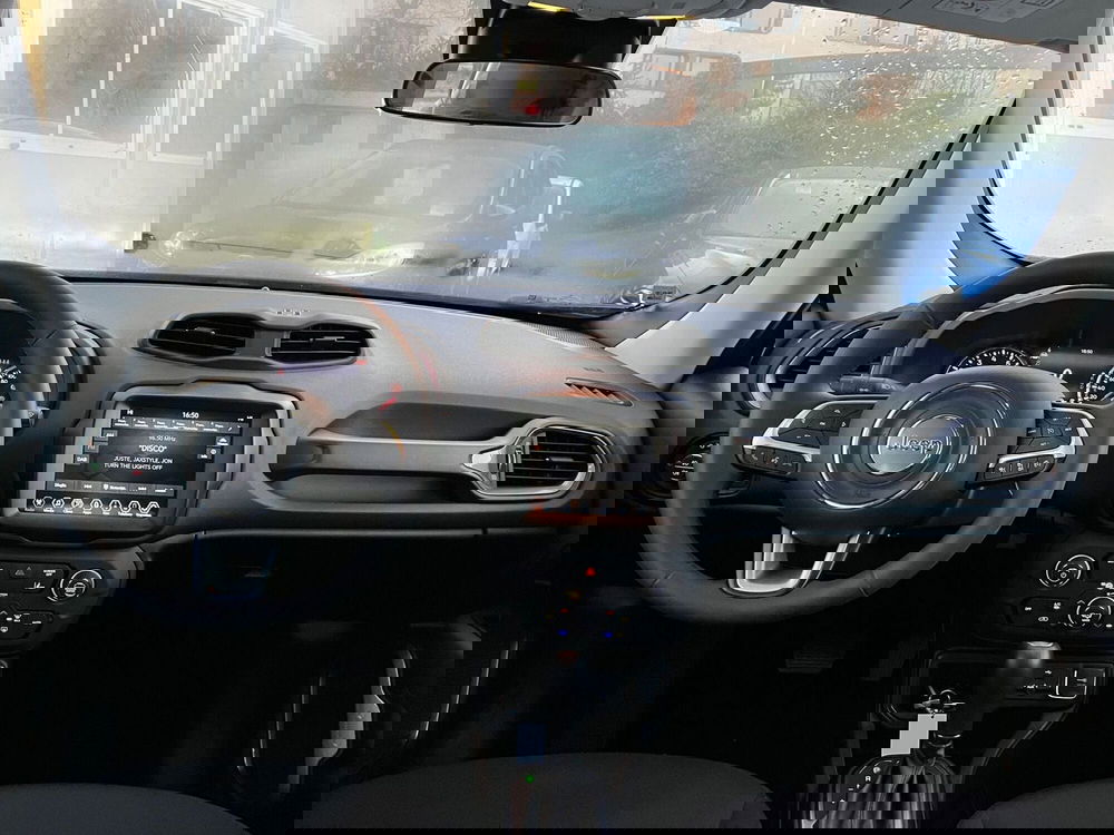 Jeep Renegade usata a Milano (17)