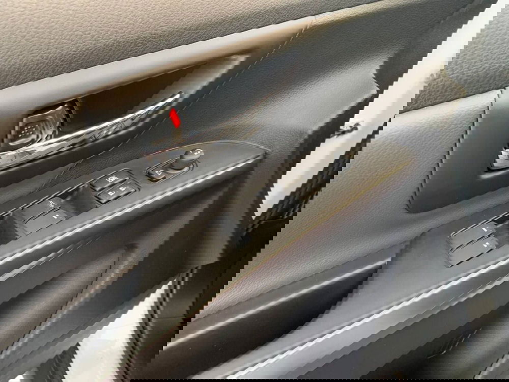 Suzuki S-Cross nuova a Pistoia (10)