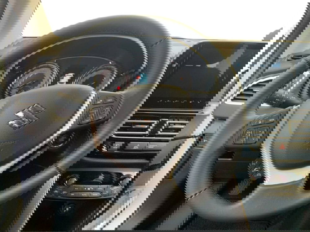 Suzuki S-Cross nuova a Pistoia (11)