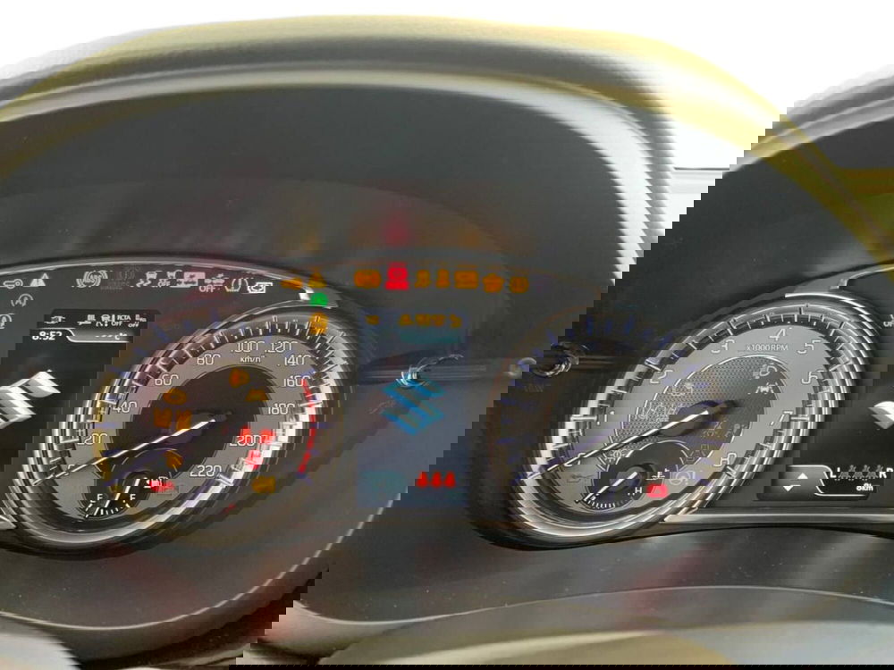 Suzuki S-Cross nuova a Pistoia (12)