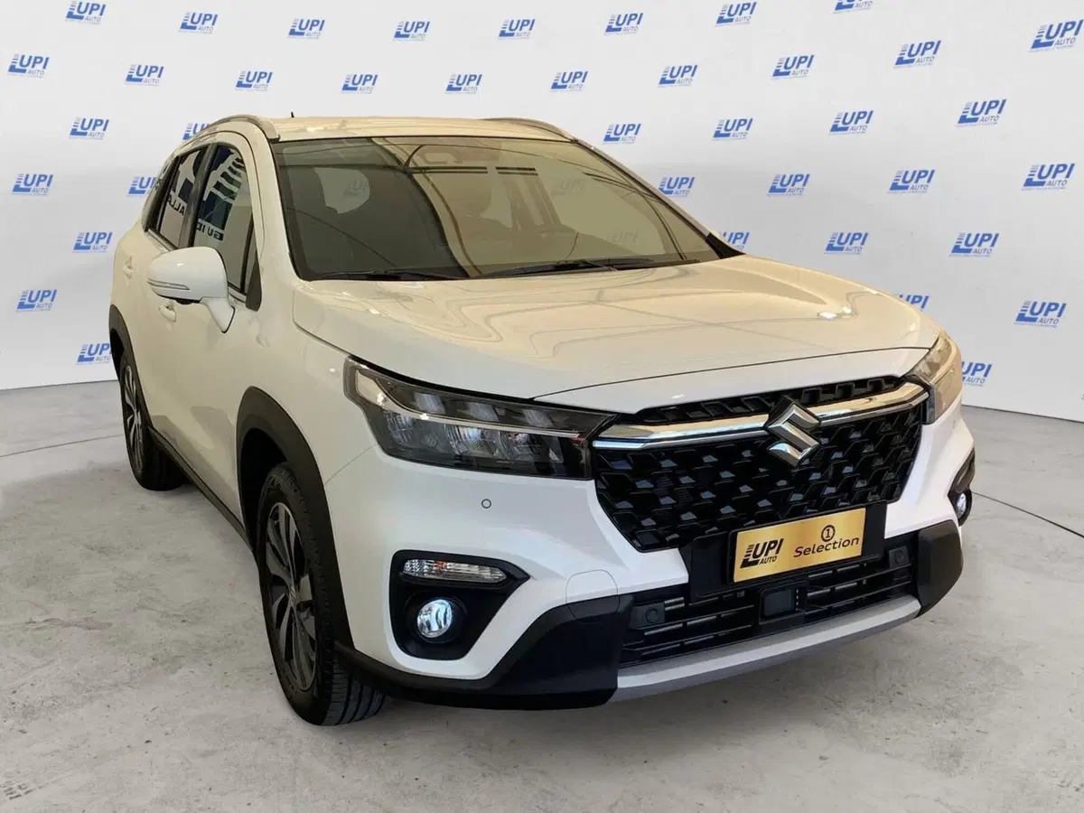 Suzuki S-Cross nuova a Pistoia (3)