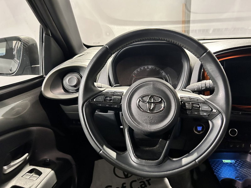 Toyota Aygo X usata a Milano (10)