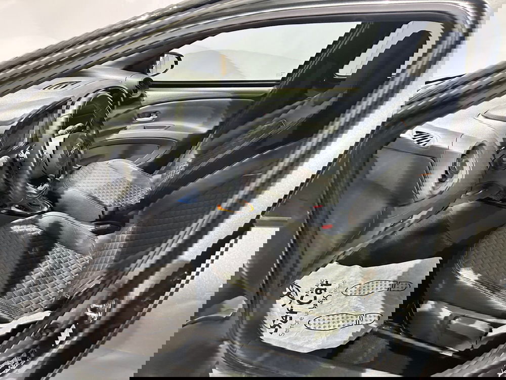 Toyota Aygo X usata a Milano (12)