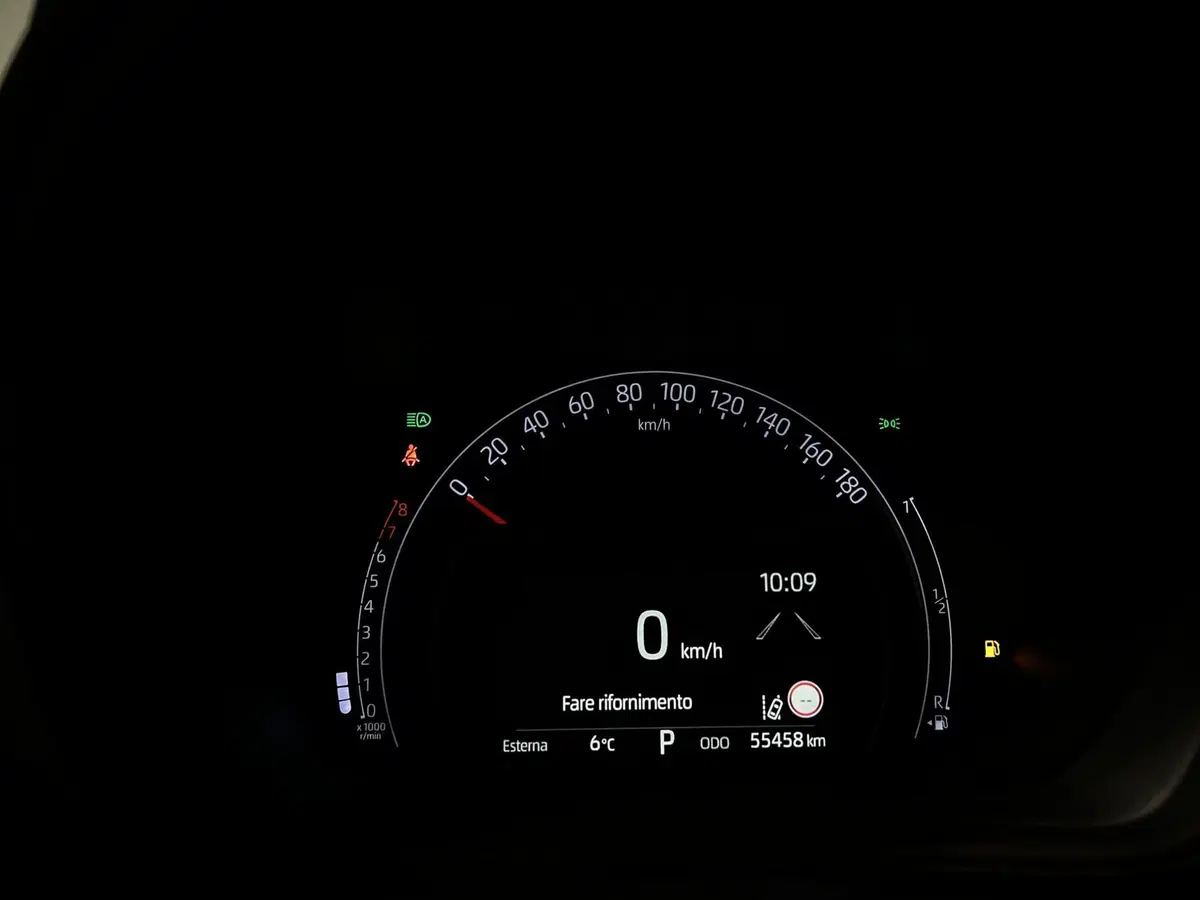 Toyota Aygo X usata a Milano (13)