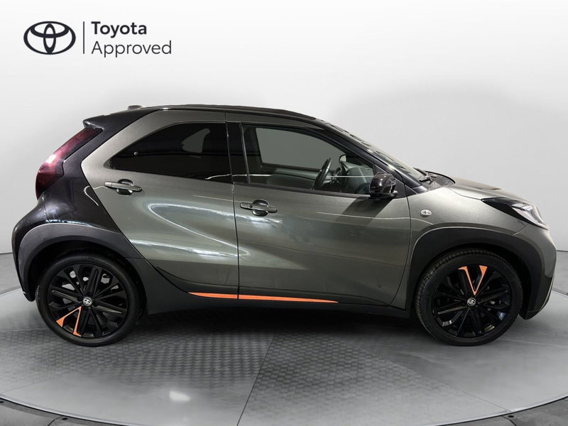 Toyota Aygo X usata a Milano (14)