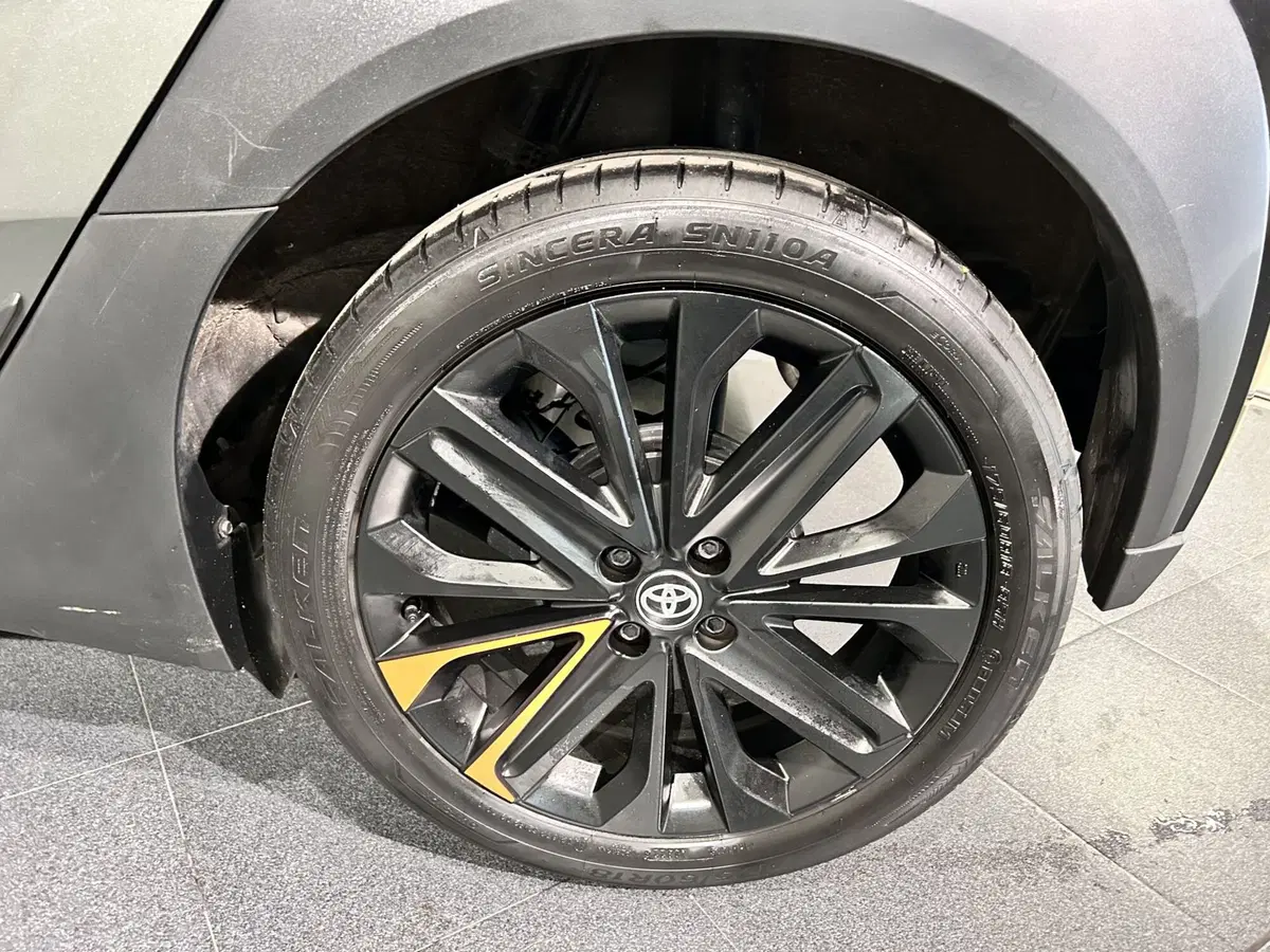 Toyota Aygo X usata a Milano (15)