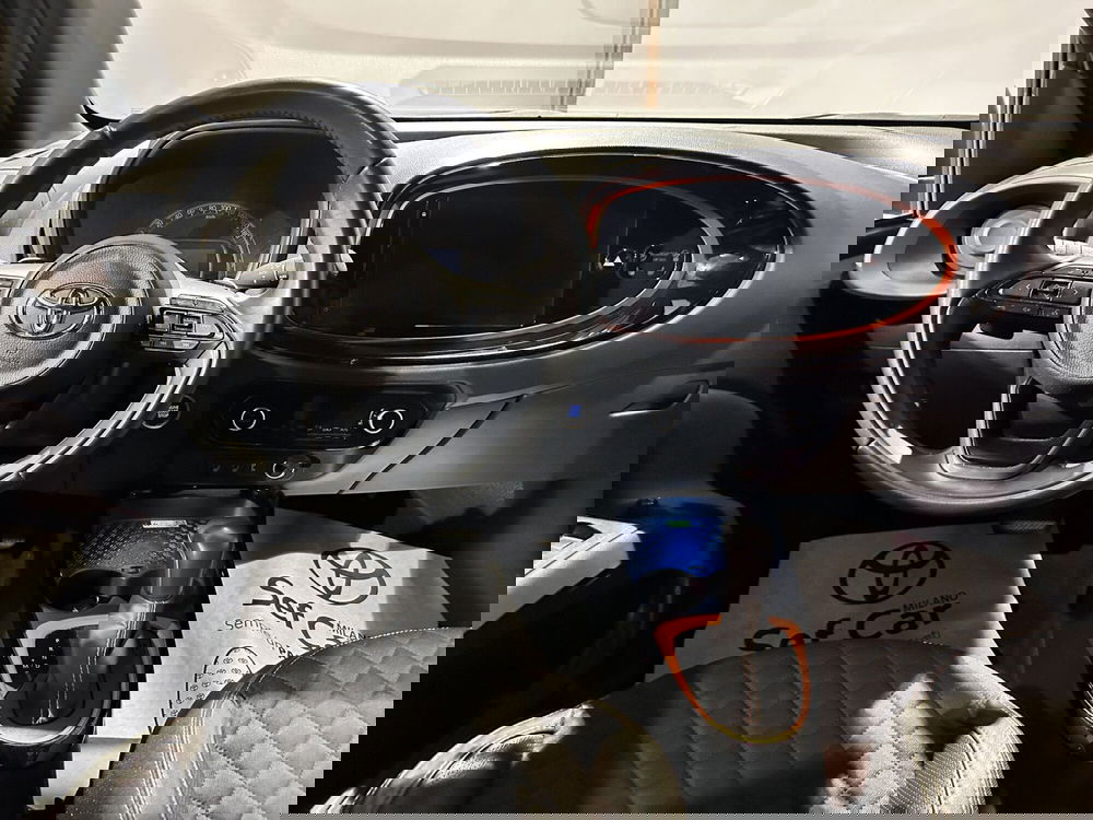 Toyota Aygo X usata a Milano (9)