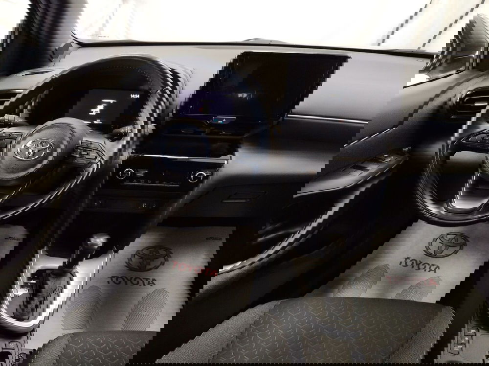 Toyota Yaris Cross usata a Roma (10)