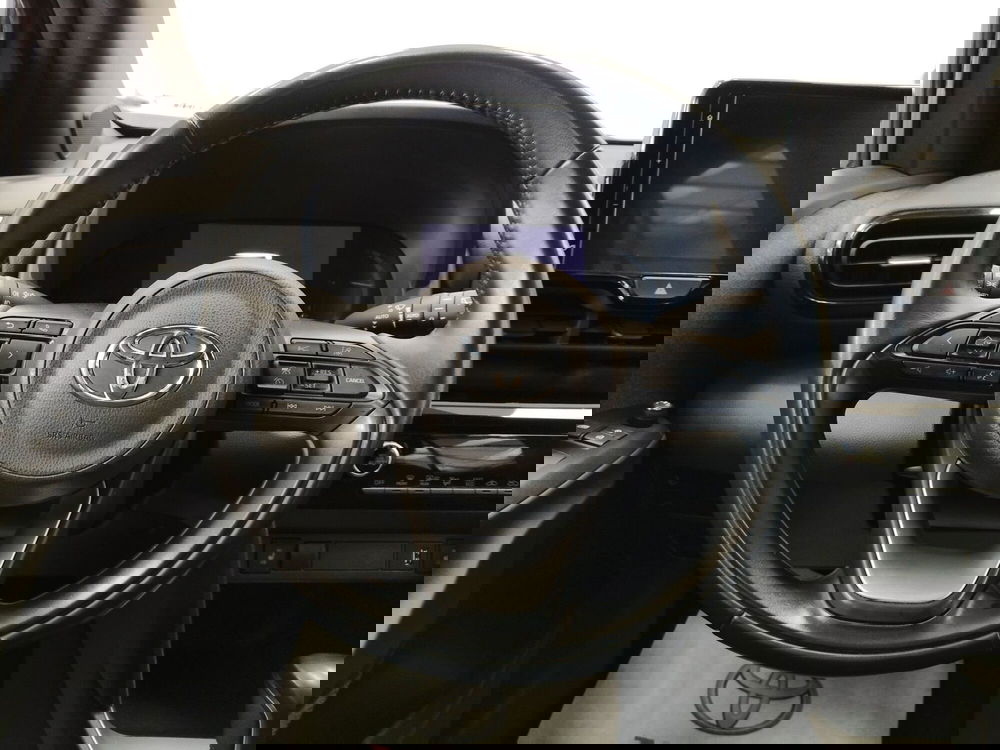 Toyota Yaris Cross usata a Roma (11)