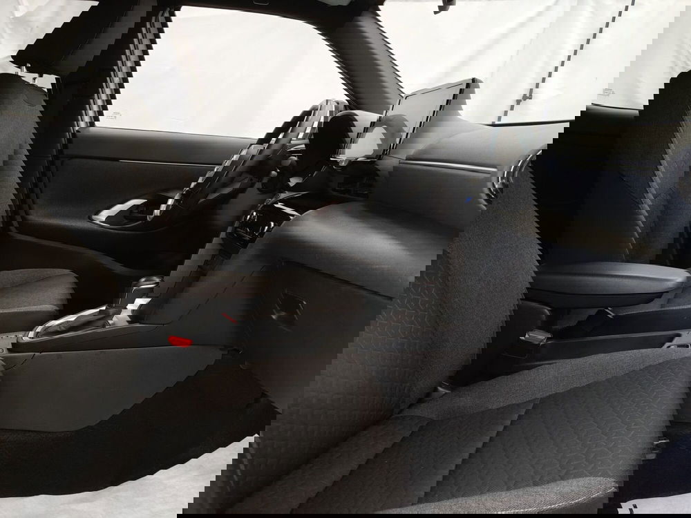 Toyota Yaris Cross usata a Roma (6)