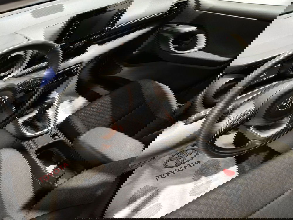 Toyota Yaris usata a Roma (12)