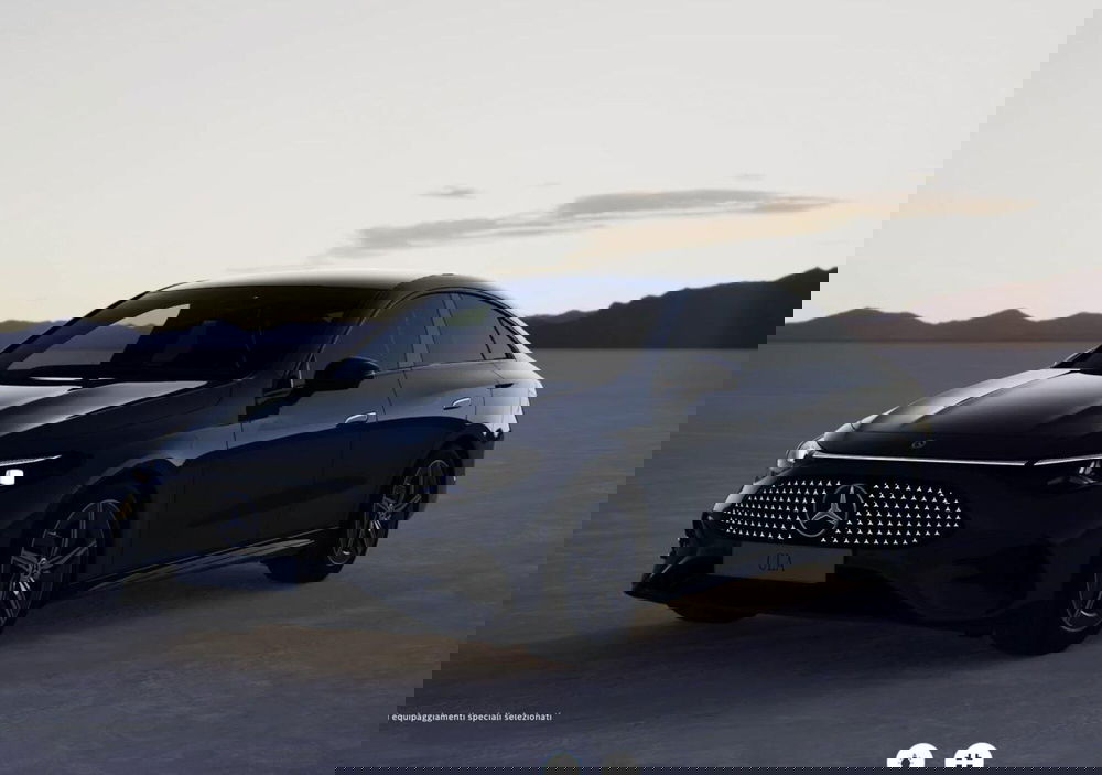 Mercedes-Benz CLA Shooting Brake nuova a Bergamo (2)