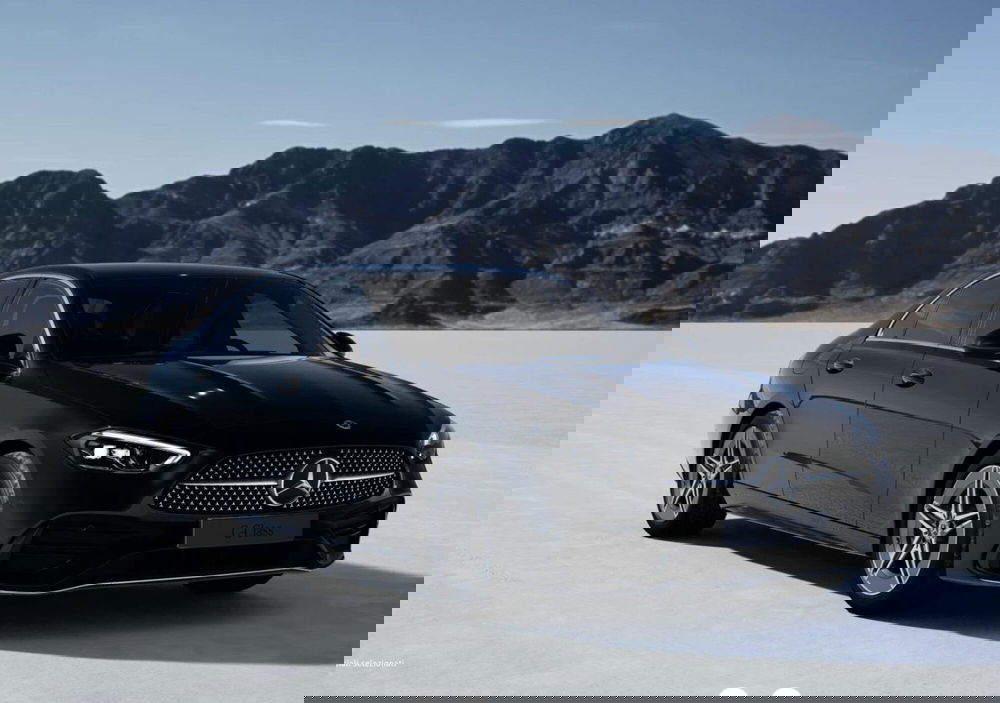 Mercedes-Benz Classe C nuova a Bergamo (4)