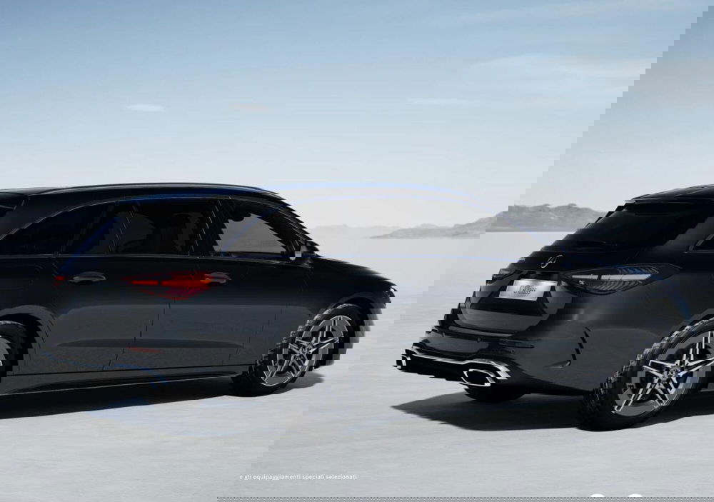 Mercedes-Benz Classe C Station Wagon nuova a Bergamo (3)