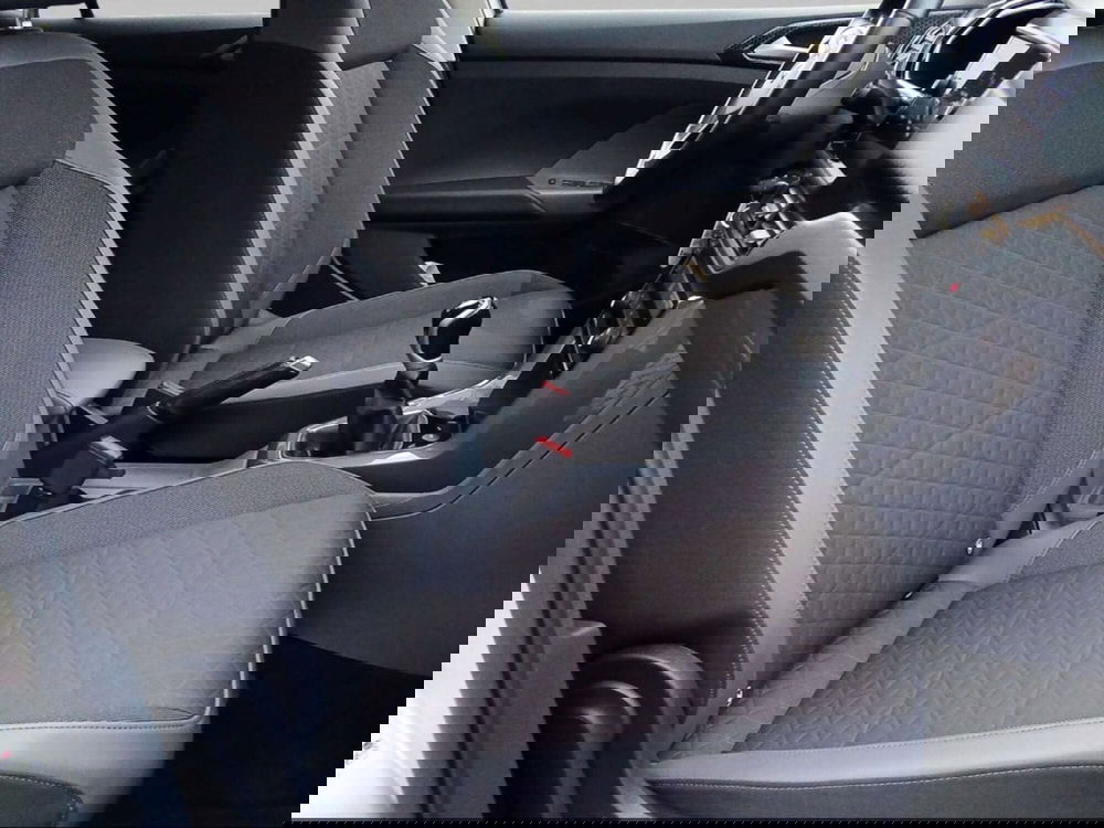 Volkswagen T-Cross usata a Livorno (12)