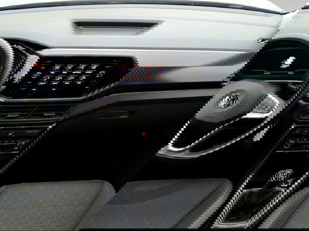 Volkswagen T-Cross usata a Livorno (9)