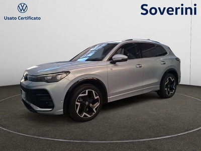 Volkswagen Tiguan Allspace 2.0 tdi R-Line 150cv dsg del 2024 usata a Bologna