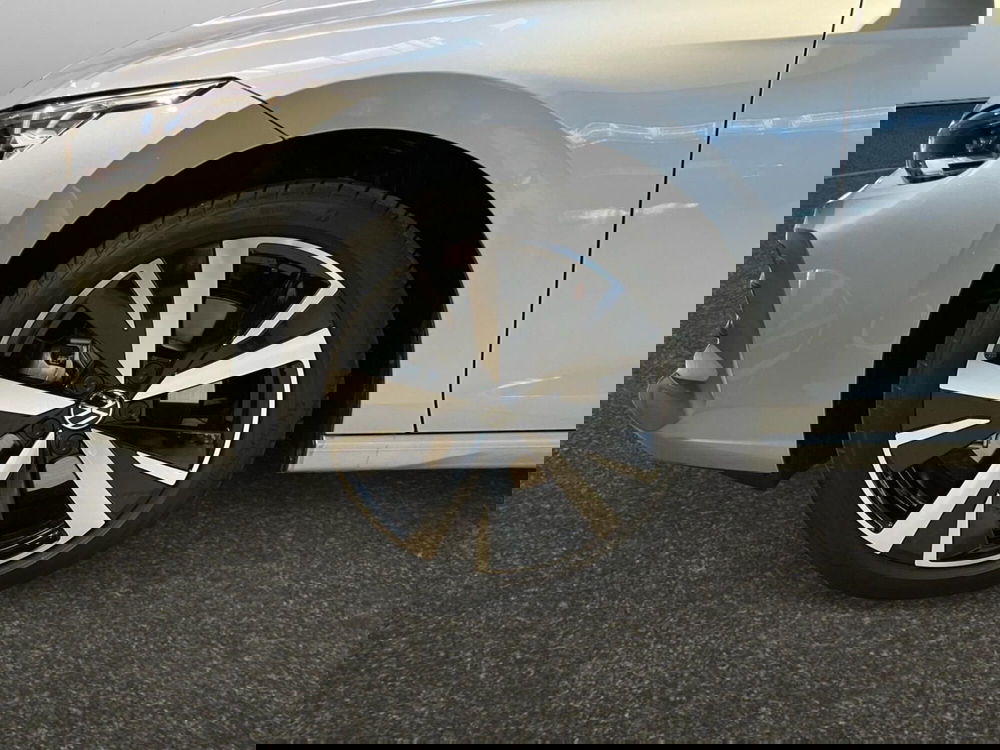 Volkswagen Golf Variant nuova a Bologna (12)