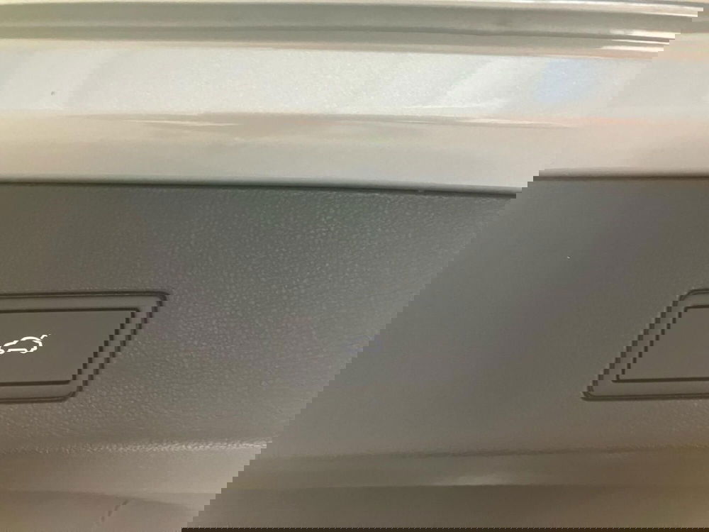 Volkswagen Golf Variant nuova a Bologna (19)