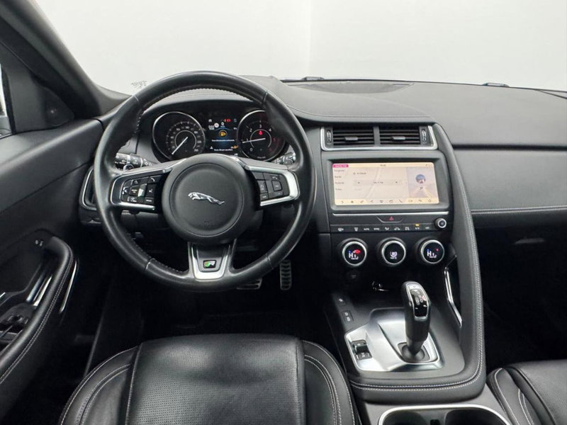 Jaguar E-Pace usata a Como (10)