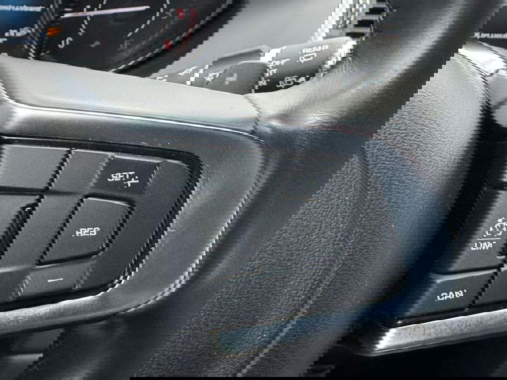 Jaguar E-Pace usata a Como (11)