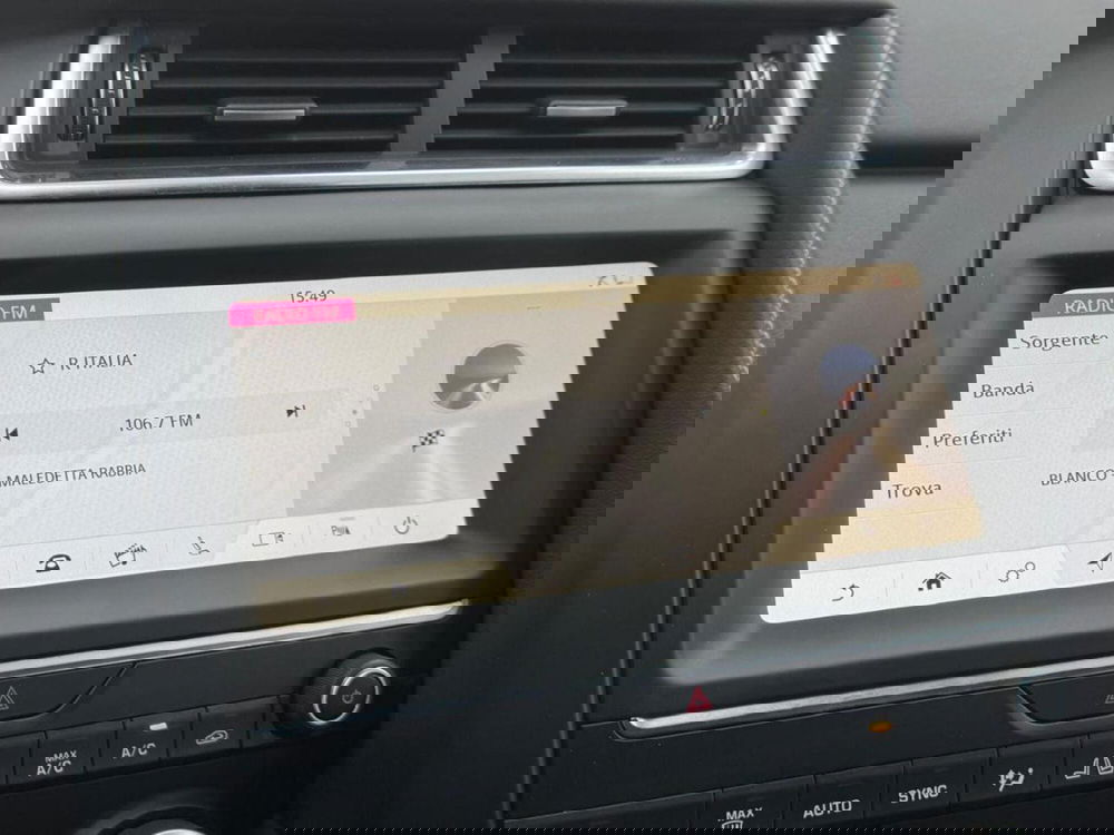 Jaguar E-Pace usata a Como (16)