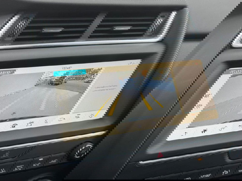 Jaguar E-Pace usata a Como (17)