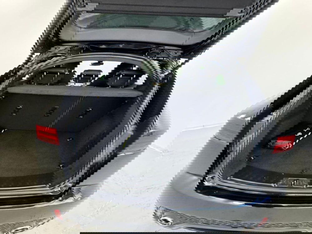 Jaguar E-Pace usata a Como (20)