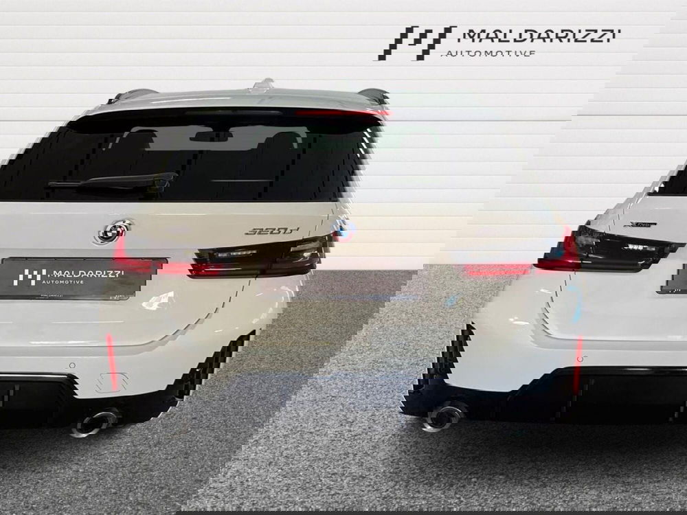 BMW Serie 3 Touring usata a Bari (3)