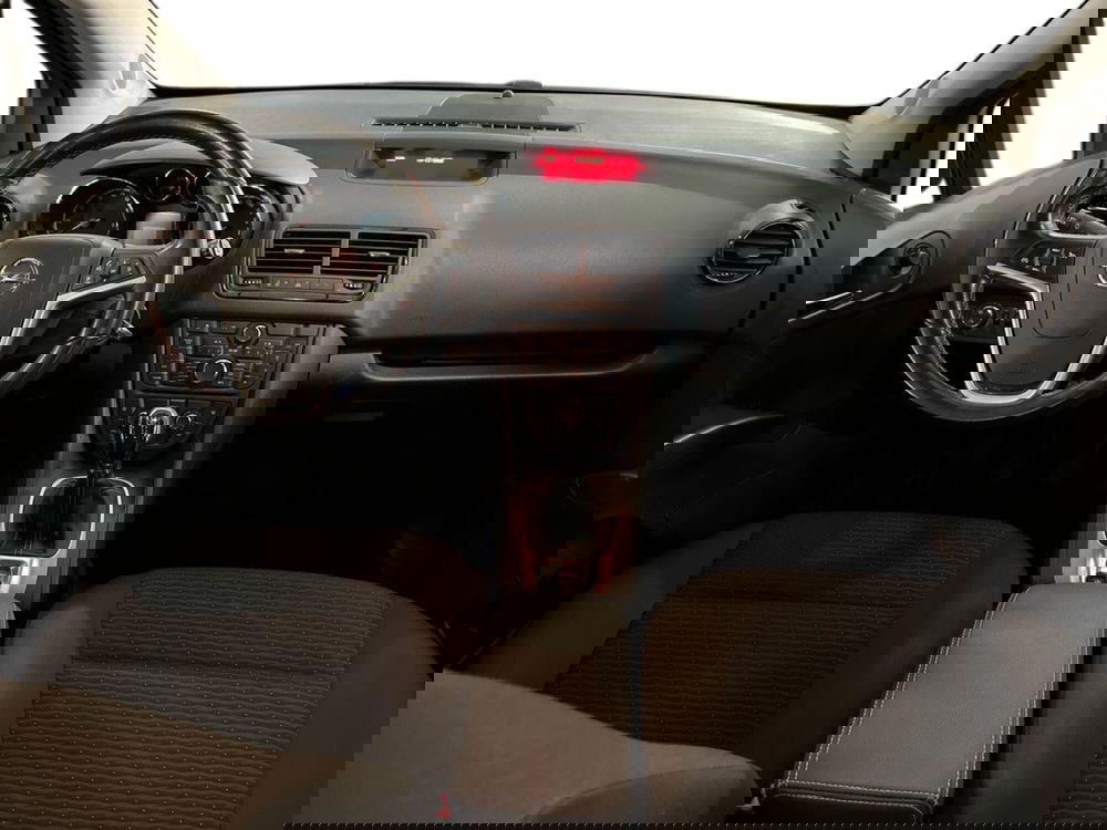 Opel Meriva usata a Bari (8)