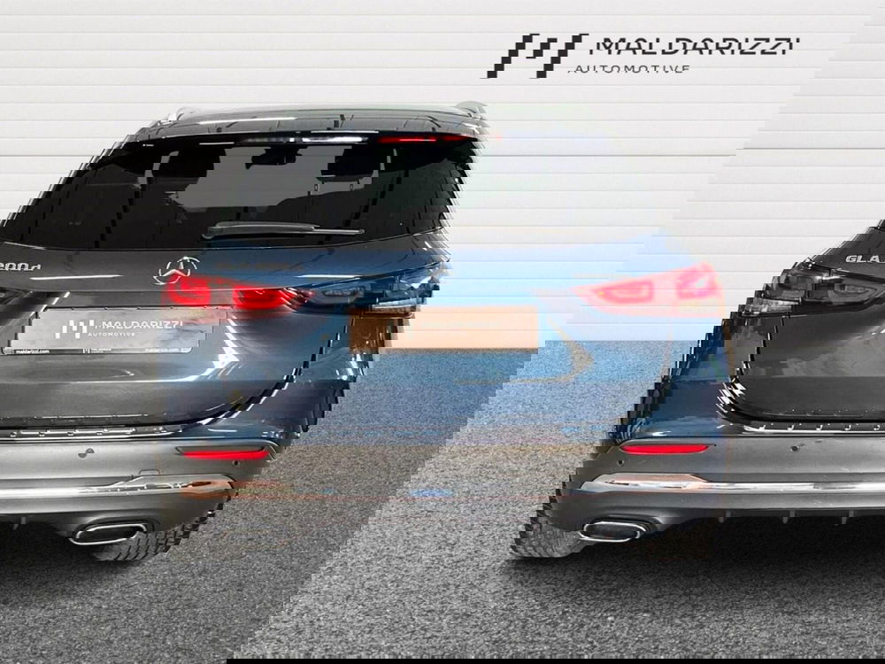 Mercedes-Benz GLA SUV usata a Bari (3)