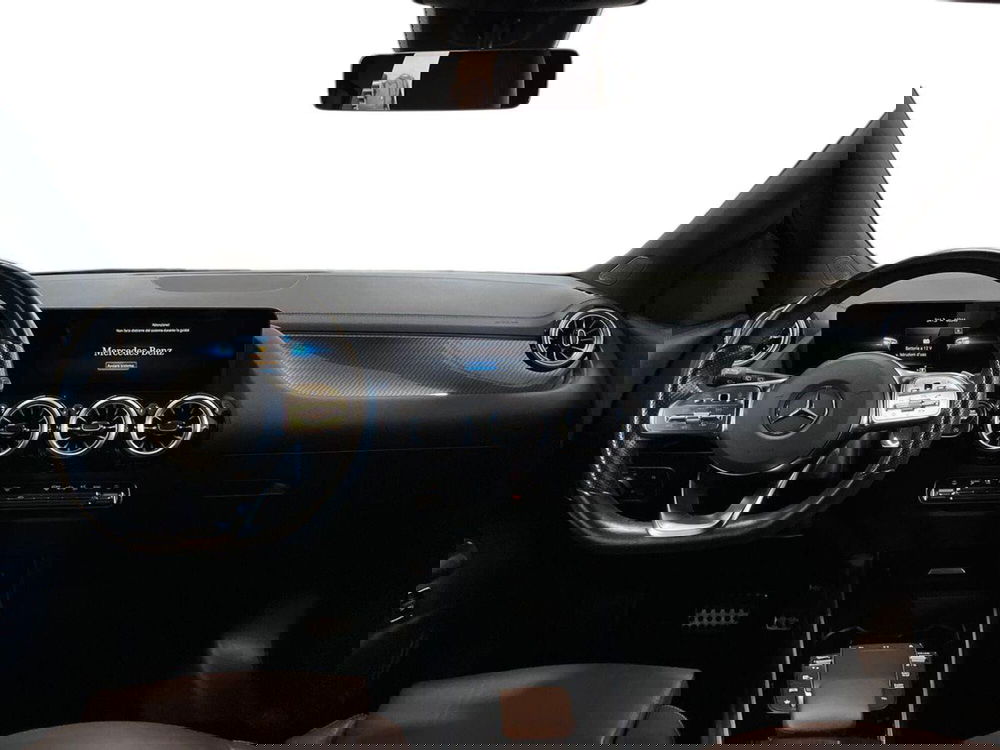 Mercedes-Benz GLA SUV usata a Bari (8)