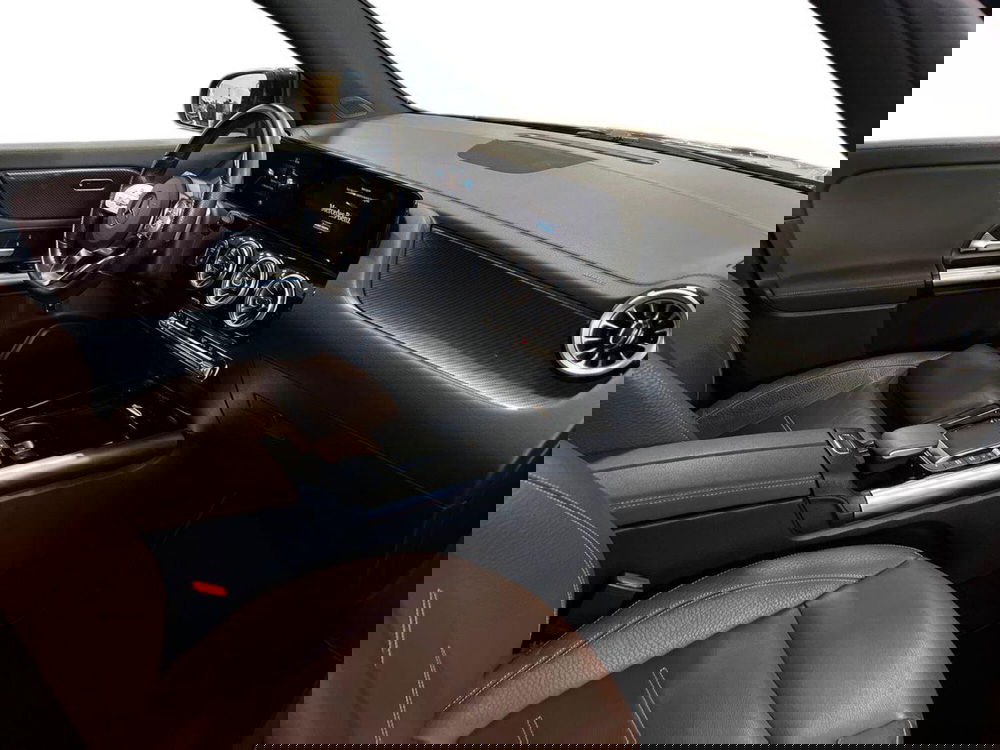 Mercedes-Benz GLA SUV usata a Bari (9)