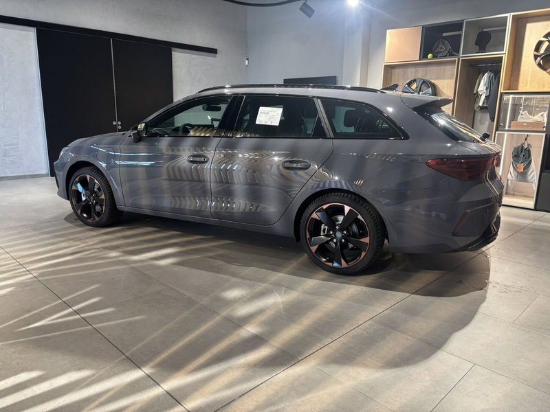 Cupra Leon Station Wagon nuova a Ferrara (7)