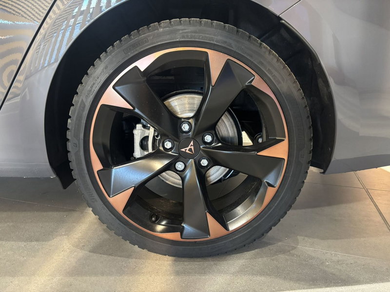 Cupra Leon Station Wagon nuova a Ferrara (8)