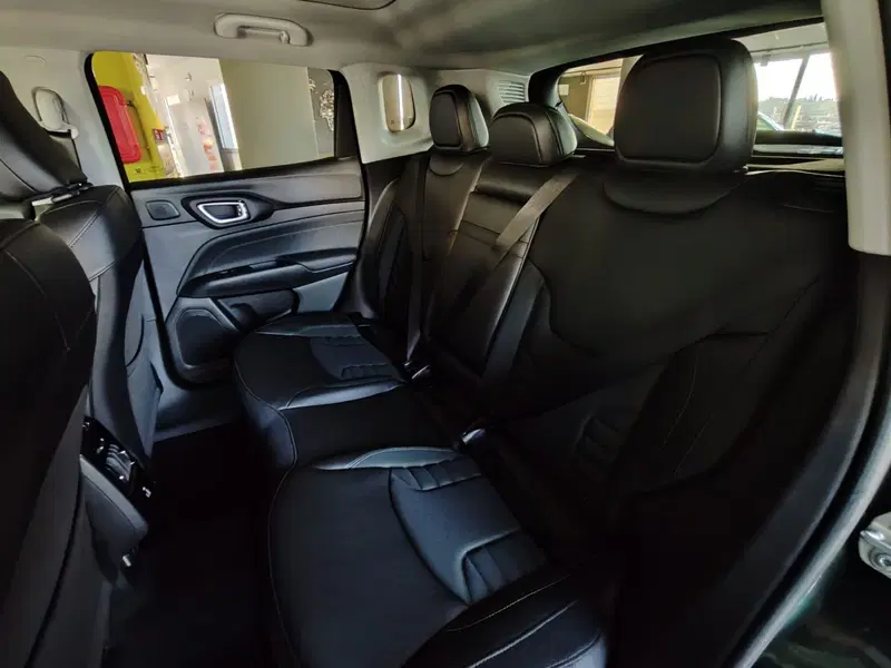 Jeep Compass nuova a Pisa (11)