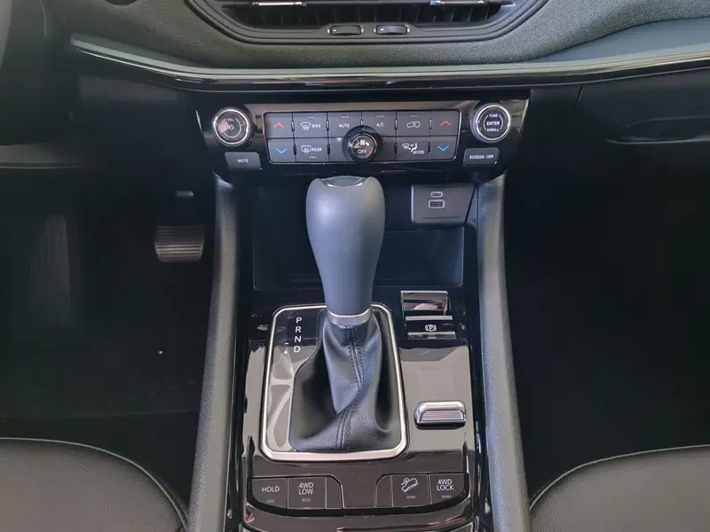 Jeep Compass nuova a Pisa (14)