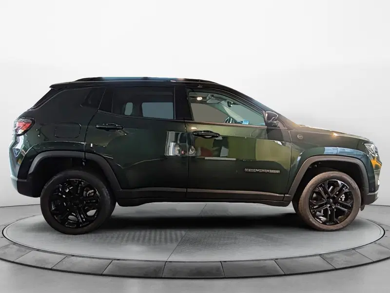 Jeep Compass nuova a Pisa (5)