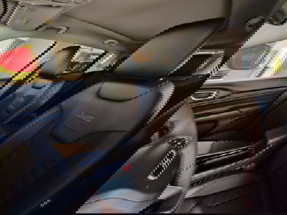 Jeep Compass nuova a Pisa (9)