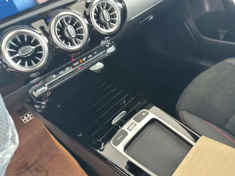 Mercedes-Benz Classe A nuova a Cosenza (15)