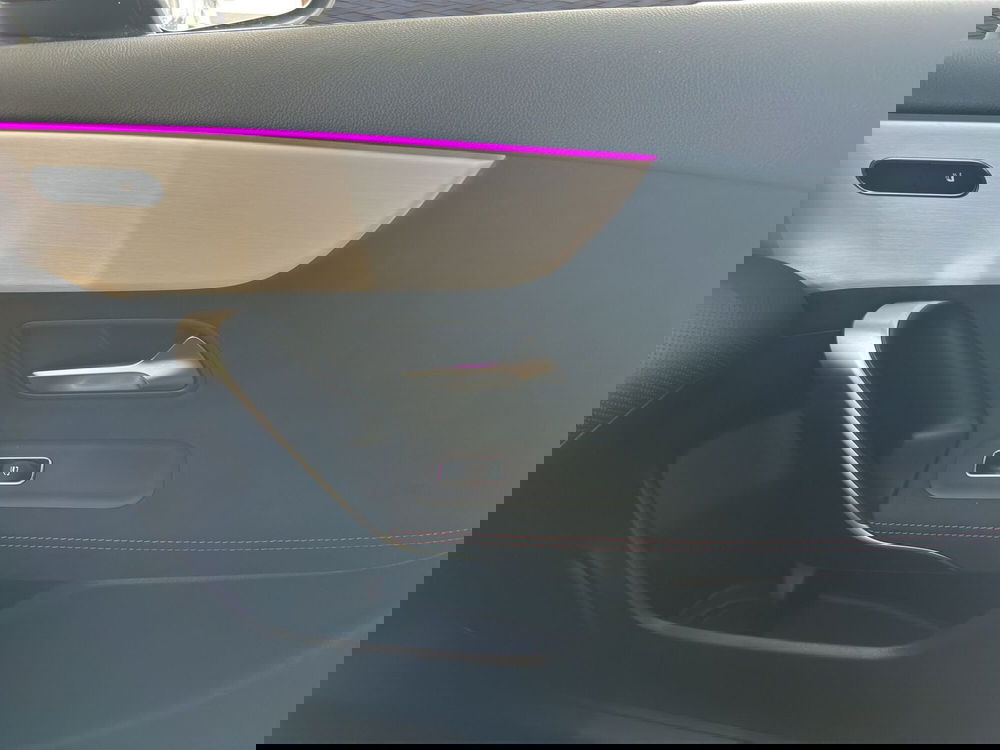 Mercedes-Benz Classe A nuova a Cosenza (17)