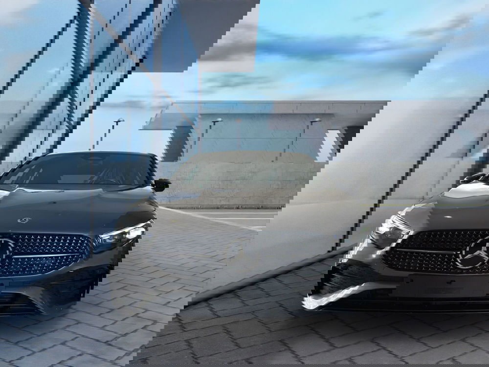 Mercedes-Benz Classe A nuova a Cosenza (7)