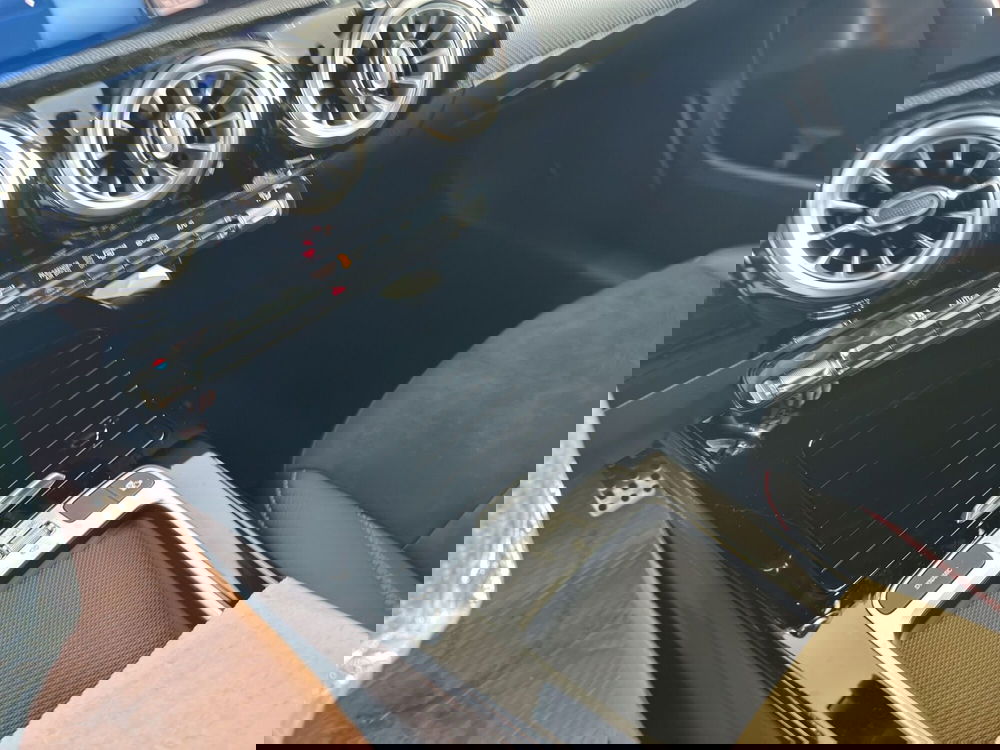 Mercedes-Benz Classe A nuova a Cosenza (15)