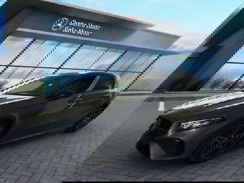 Mercedes-Benz Classe A nuova a Cosenza (7)