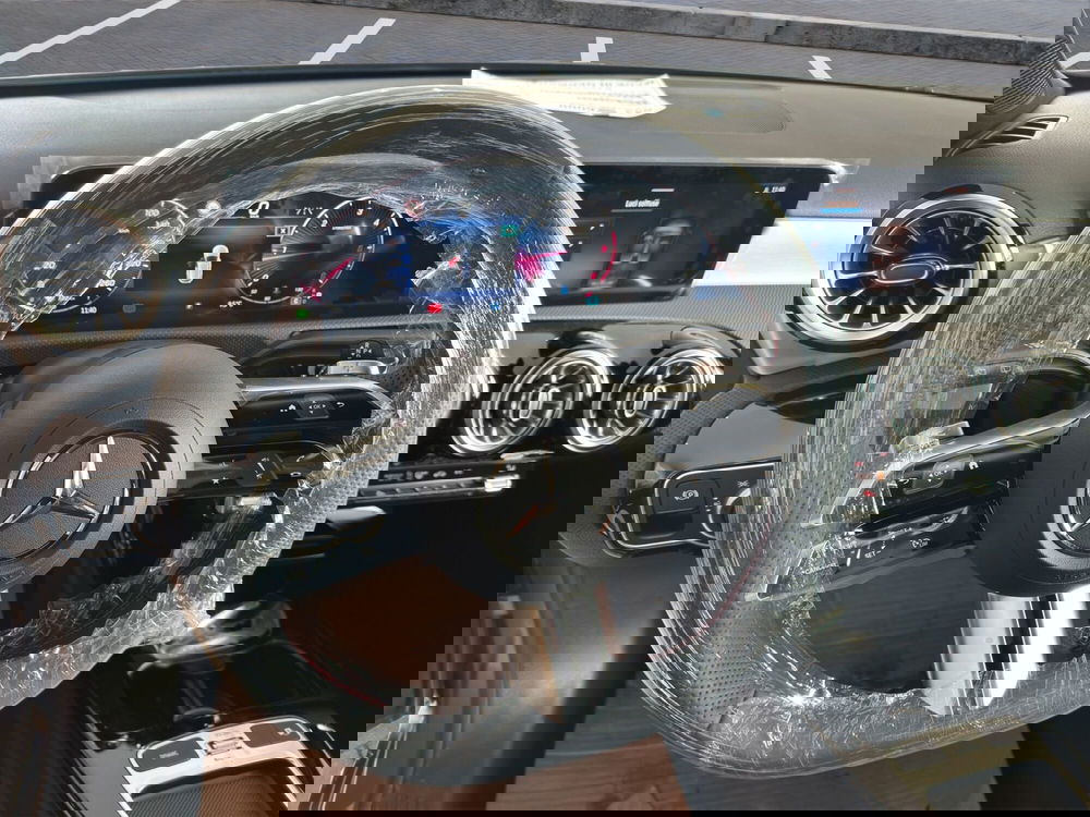 Mercedes-Benz Classe A nuova a Cosenza (10)