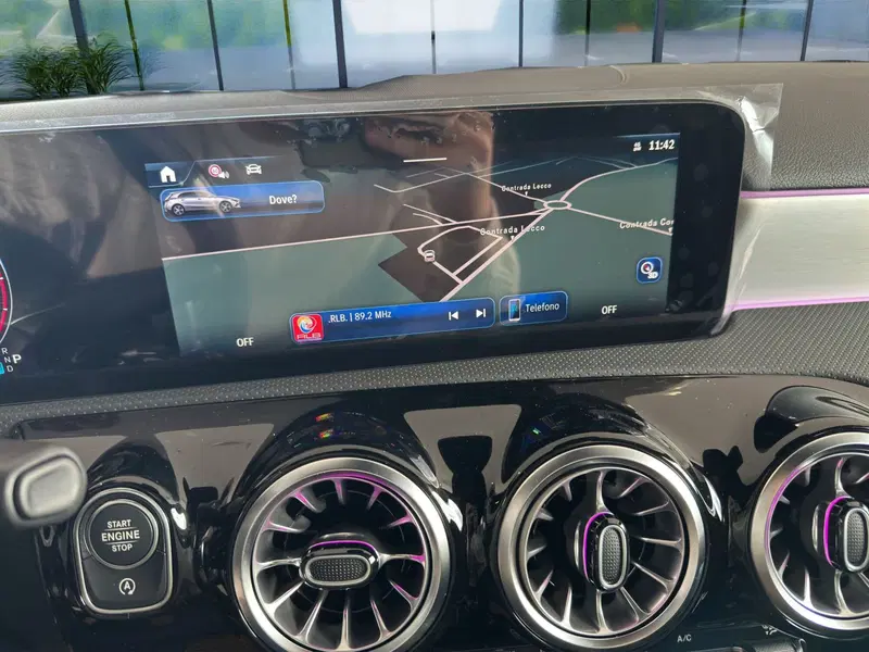 Mercedes-Benz Classe A nuova a Cosenza (16)