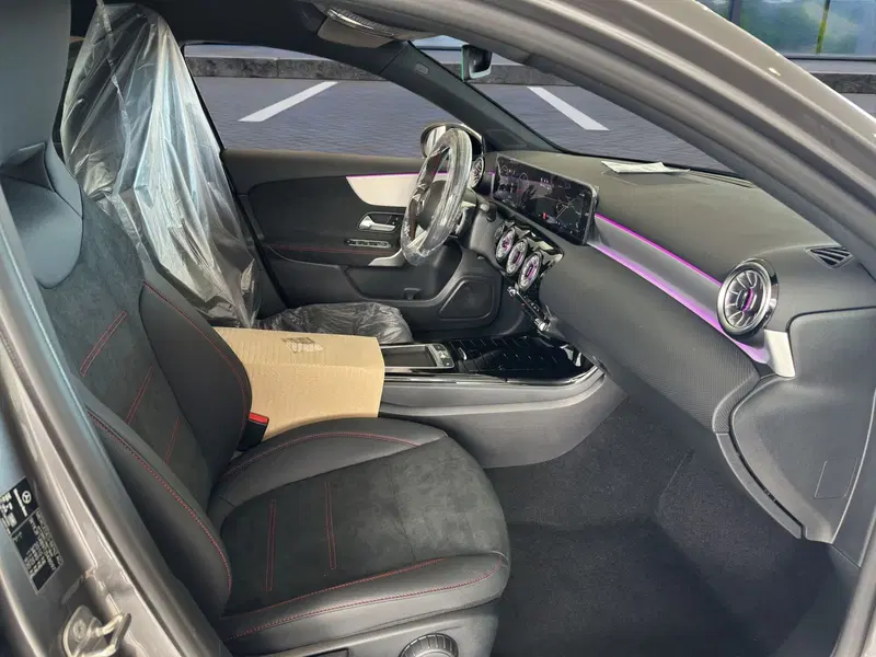 Mercedes-Benz Classe A nuova a Cosenza (18)