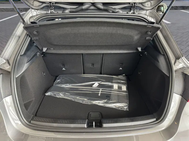 Mercedes-Benz Classe A nuova a Cosenza (20)